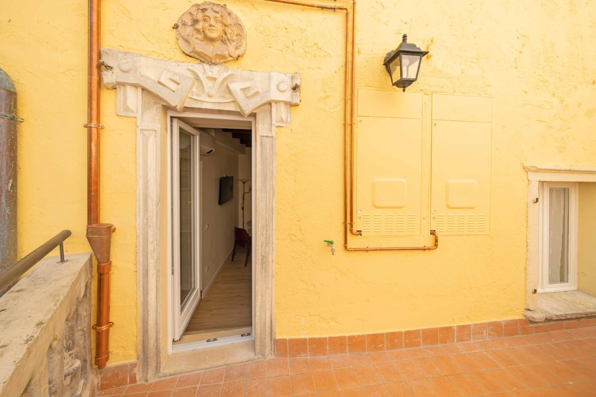 Apartmentsgarda - Loggia Liberta * Garda (Verona)
